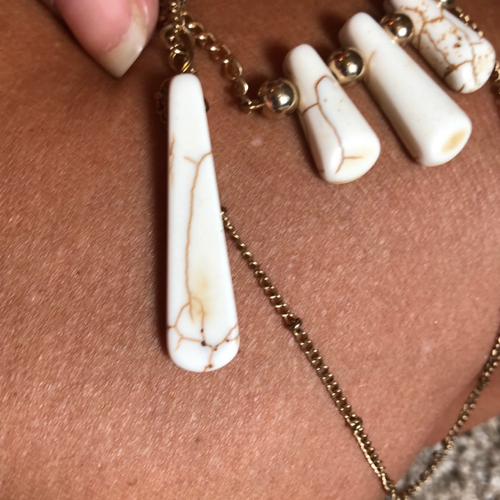 Unique white - Picture 5 of 5